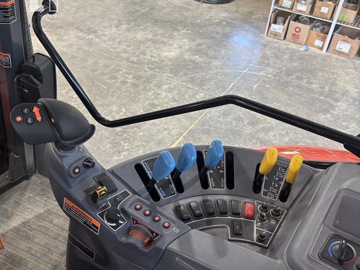 kubota-m7-132-image-19