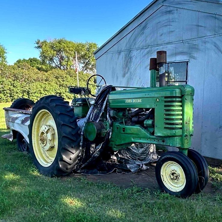 JOHN DEERE A