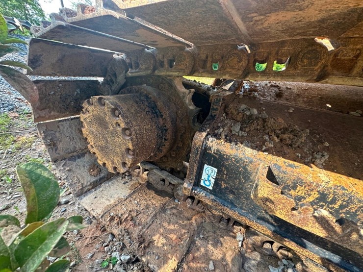 2018-deere-245g-lc-image-6