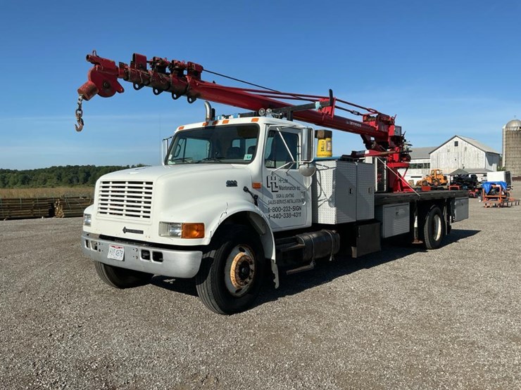 2001-international-4900-image-1