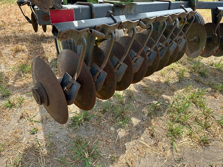 john-deere-630-image-6