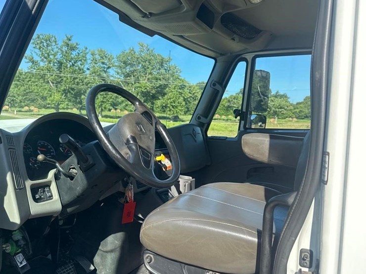 2019-international-workstar-7400-image-27