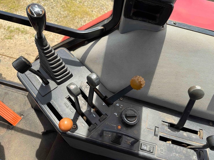 case-ih-5250-image-35