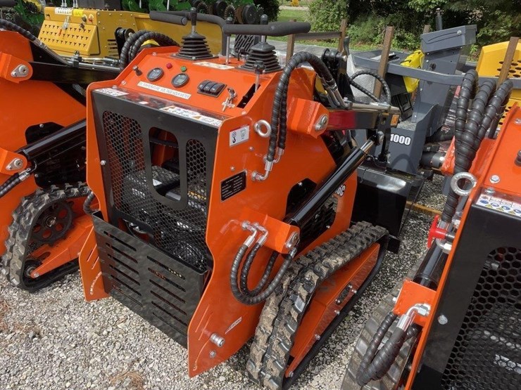 new-mms-skid-steer-loader-image-2