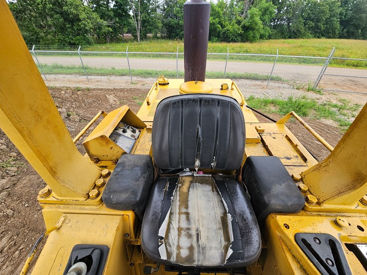 1984-caterpillar-973-image-37