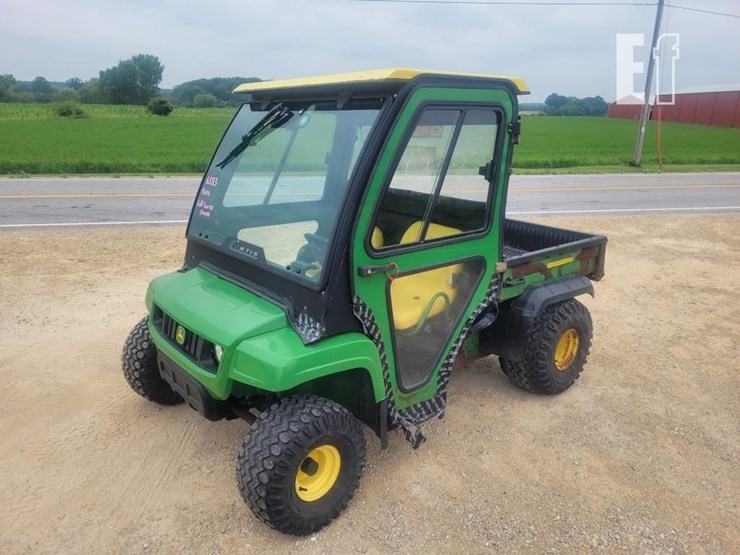 john-deere-gator-image-1
