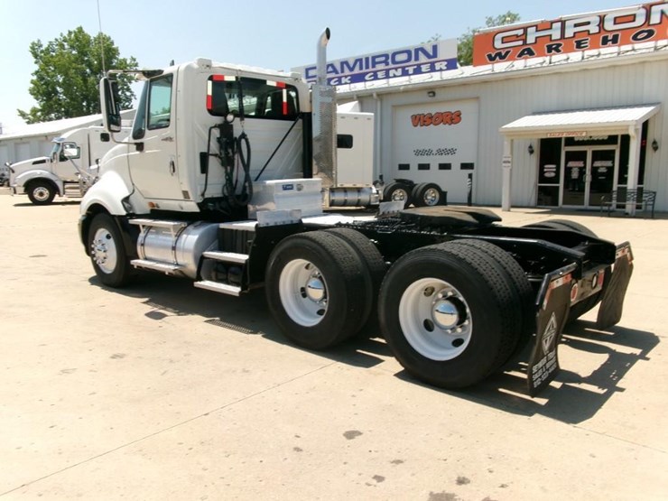 2009-international-prostar-image-2