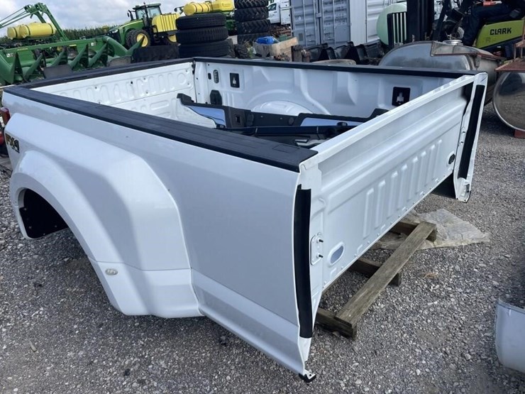 2021-ford-f350-image-1