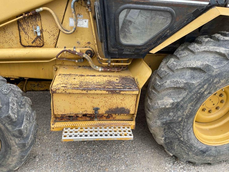 caterpillar-416b-image-12