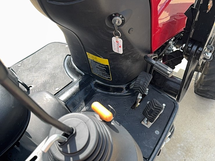2023-yanmar-325-image-14