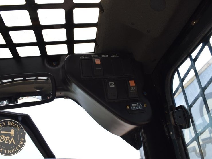 2017-takeuchi-ts50v-image-39