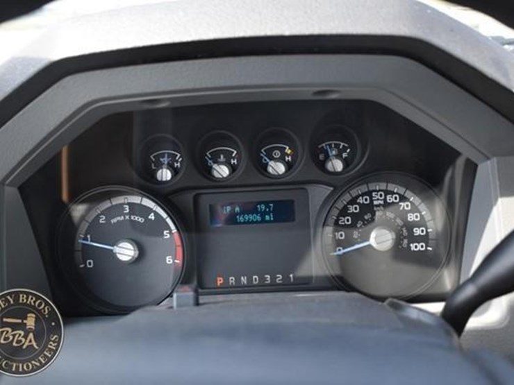 2013-ford-f550-image-84