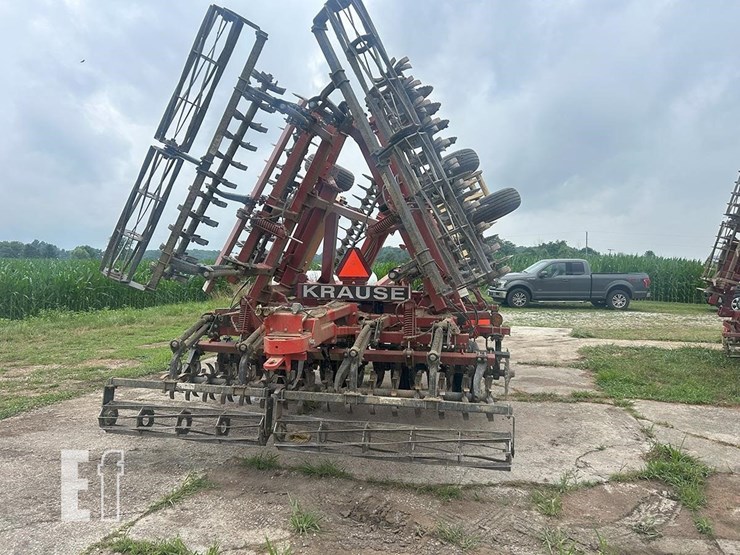 2012-kuhn-krause-8000-25-image-5