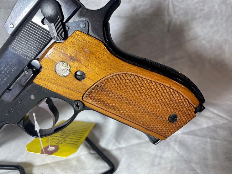 #4402-•-smith-and-wesson-model-439-9mm-luger-pistol,-sn:-a741597-image-15