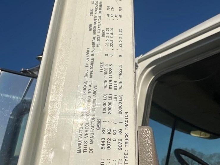 2005-mack-chn613-image-16