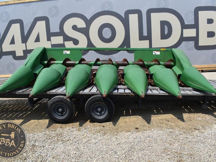 1989-john-deere-643-image-3