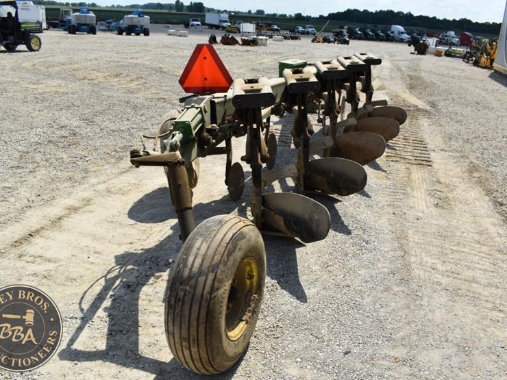 john-deere-2700-image-12