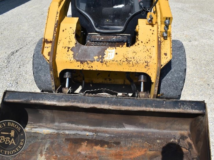 2018-caterpillar-262d-image-29