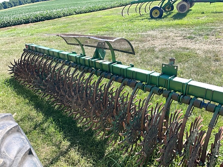 john-deere-400-image-6