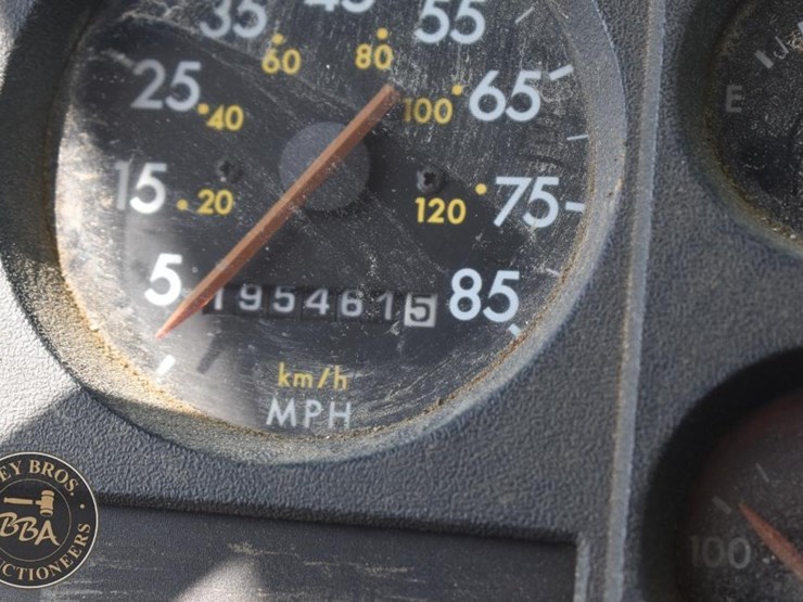 1999-freightliner-fl60-image-63