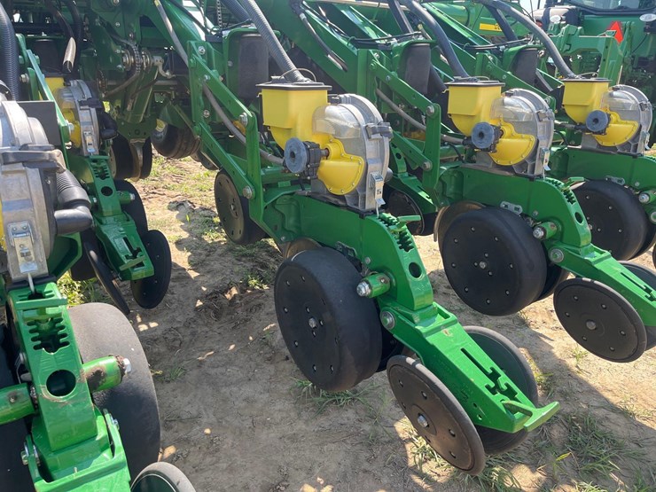 2012-john-deere-1790-image-21