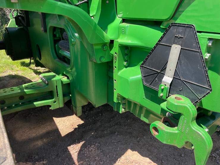 2013-john-deere-8360rt-image-37