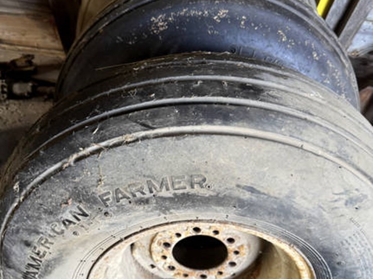 #1415-•-3---12.5l-15sl-tires-&-rims-image-3