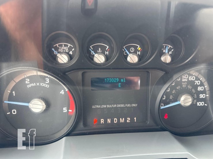 2015-ford-f350-image-26