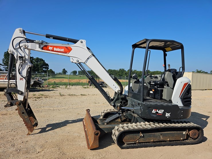 #20718-•-2022-bobcat-e42-excavator-image-3