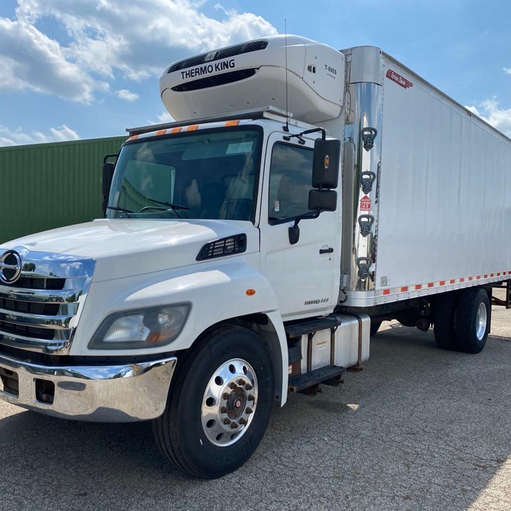 2018 HINO 338