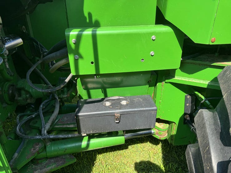 1990-john-deere-8760-image-22
