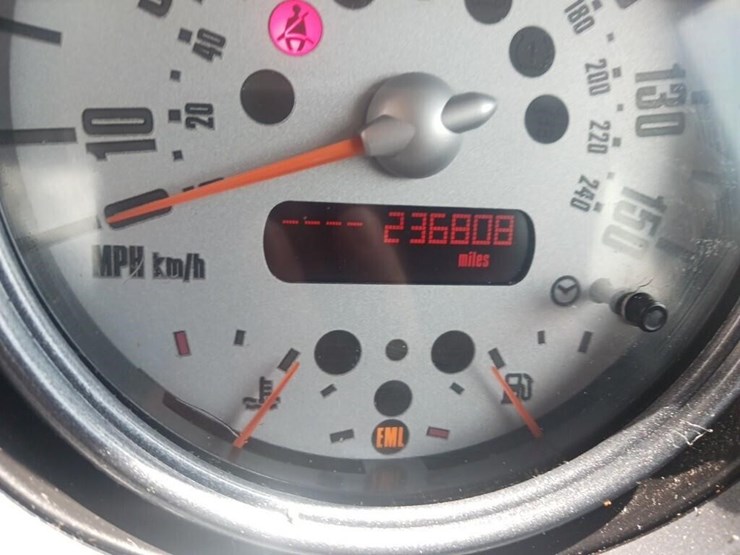 2006-mini-cooper-runs/moves-base-image-6