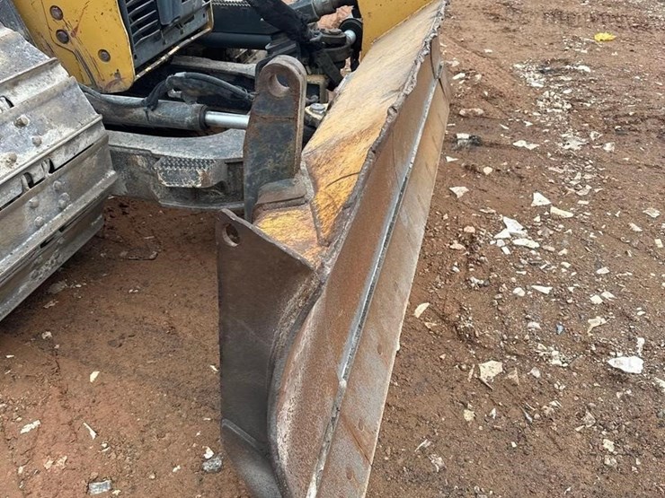 2013-deere-650k-lgp-image-13