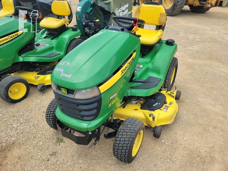 john-deere-x320-image-2