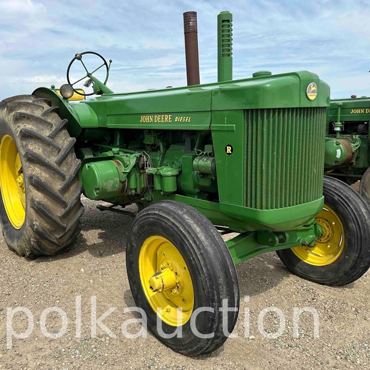 JOHN DEERE R