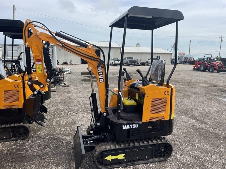 new-miva-mini-excavator:-6.6t-image-1