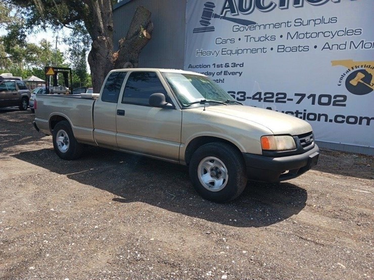 1998-isuzu-hombre-runs/moves-xs-image-2