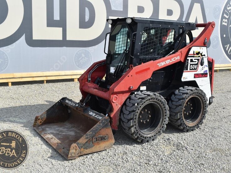 2017-takeuchi-ts50v-image-2