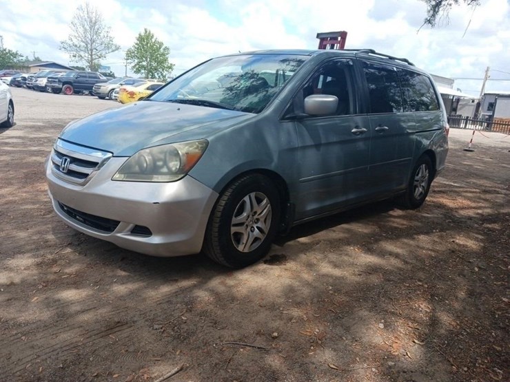 2005-honda-odyssey-image-3