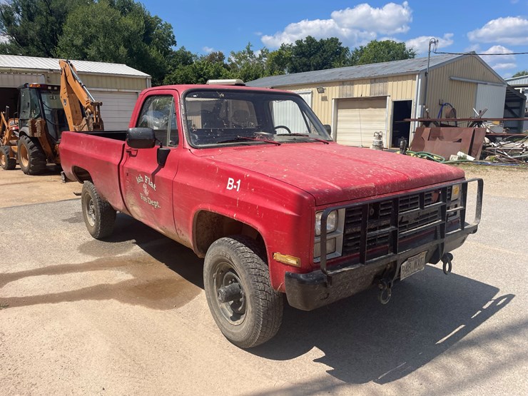 1986-chevrolet-custom-deluxe-image-2