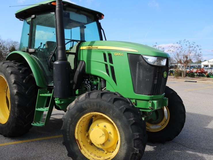 john-deere-6105e-image-5
