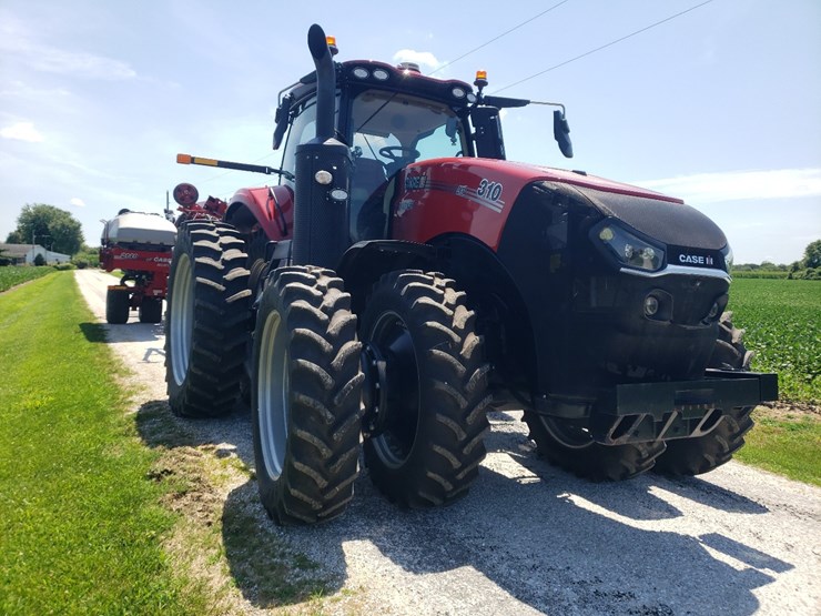 2021-case-ih-magnum-310-image-11