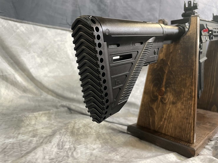 #4457-•-heckler-and-koch-416-(ar-15)-22-lr-semi-auto-rifle,-sn:-hb075574-image-5