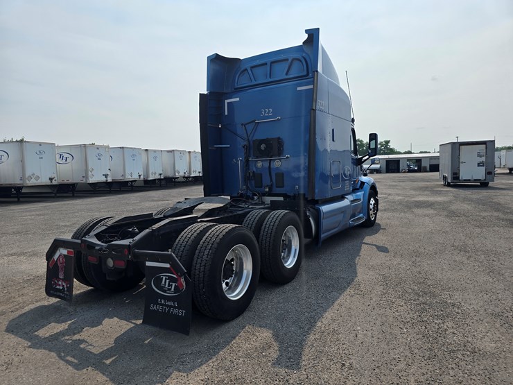 2019-peterbilt-579-image-23