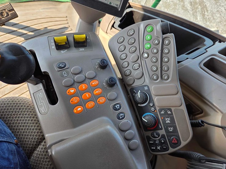 2015-john-deere-s680-image-58