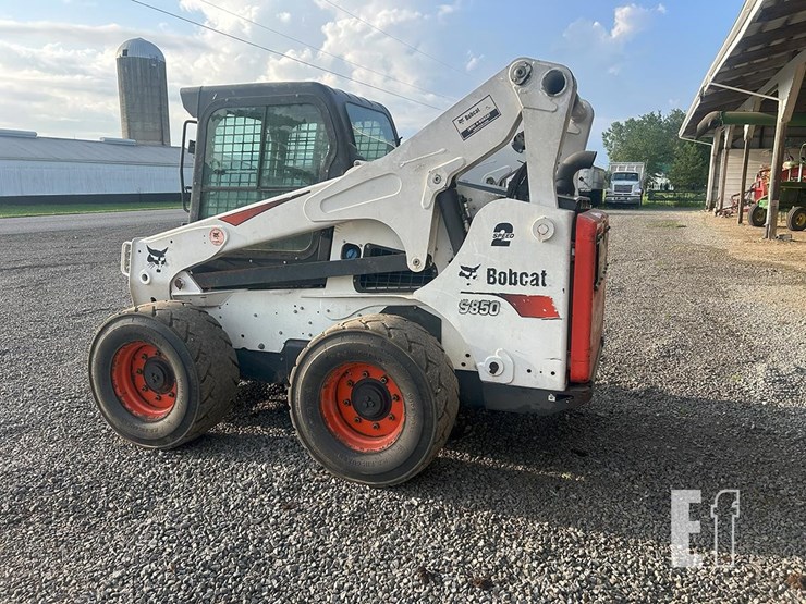 2019-bobcat-s850-image-2