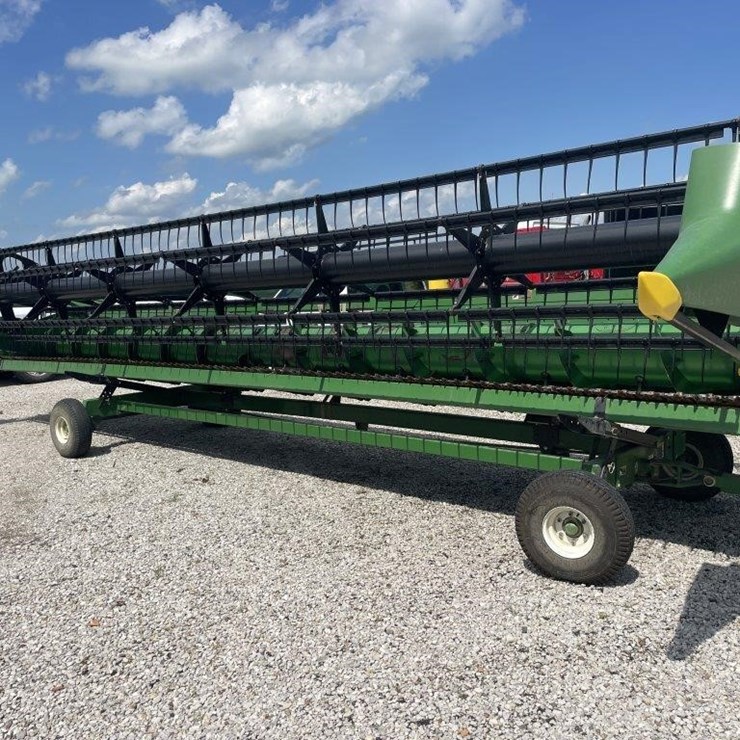 2007 JOHN DEERE 630F