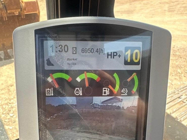 2015-caterpillar-335f-lcr-image-19
