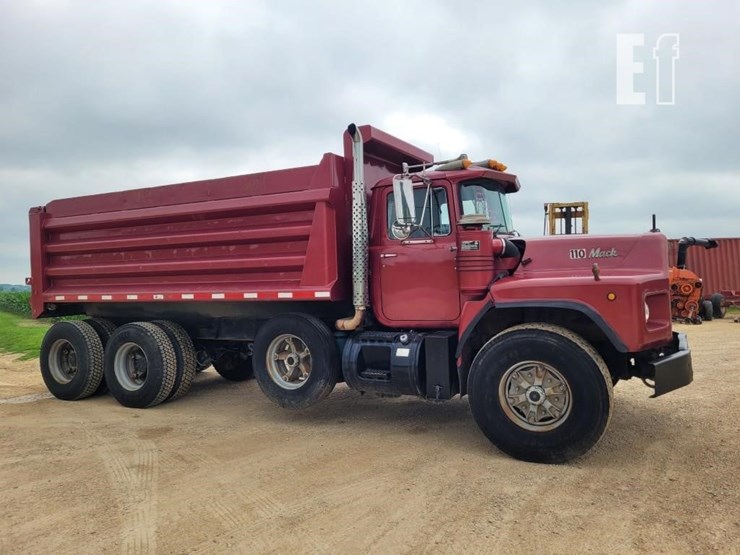 1990-mack-rb690s-image-6