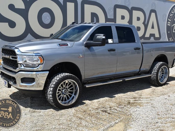 2024-ram-3500-hd-image-6
